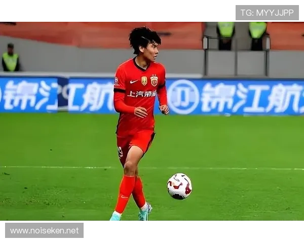 国足鲁能边卫点球视频（国足鲁能边卫点球视频直播）sports